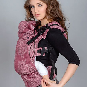 Buckle Baby Carrier: Hood and Headrest