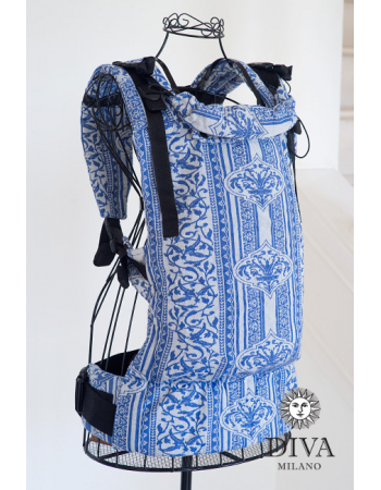 Diva Milano LE Wrap Conversion Buckle Carrier: Flora Blu